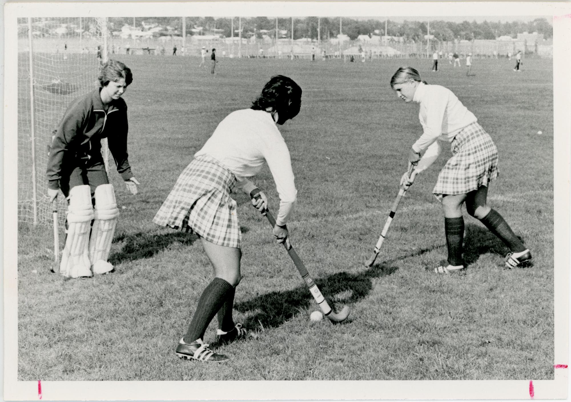 field-hockey-at-uni-1901-1982-special-collections-university-archives