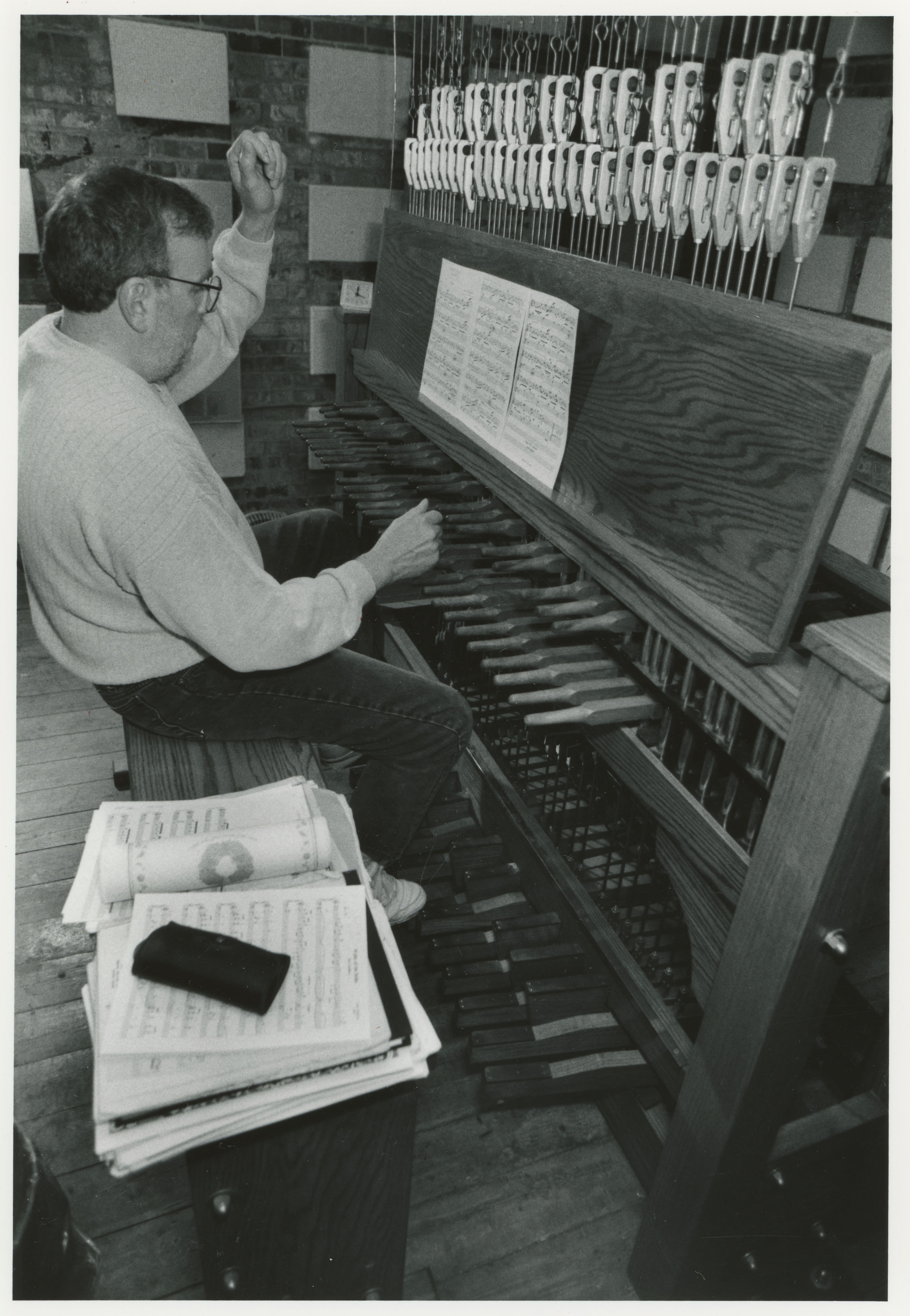 Bob Byrnes playing carillon keyboard