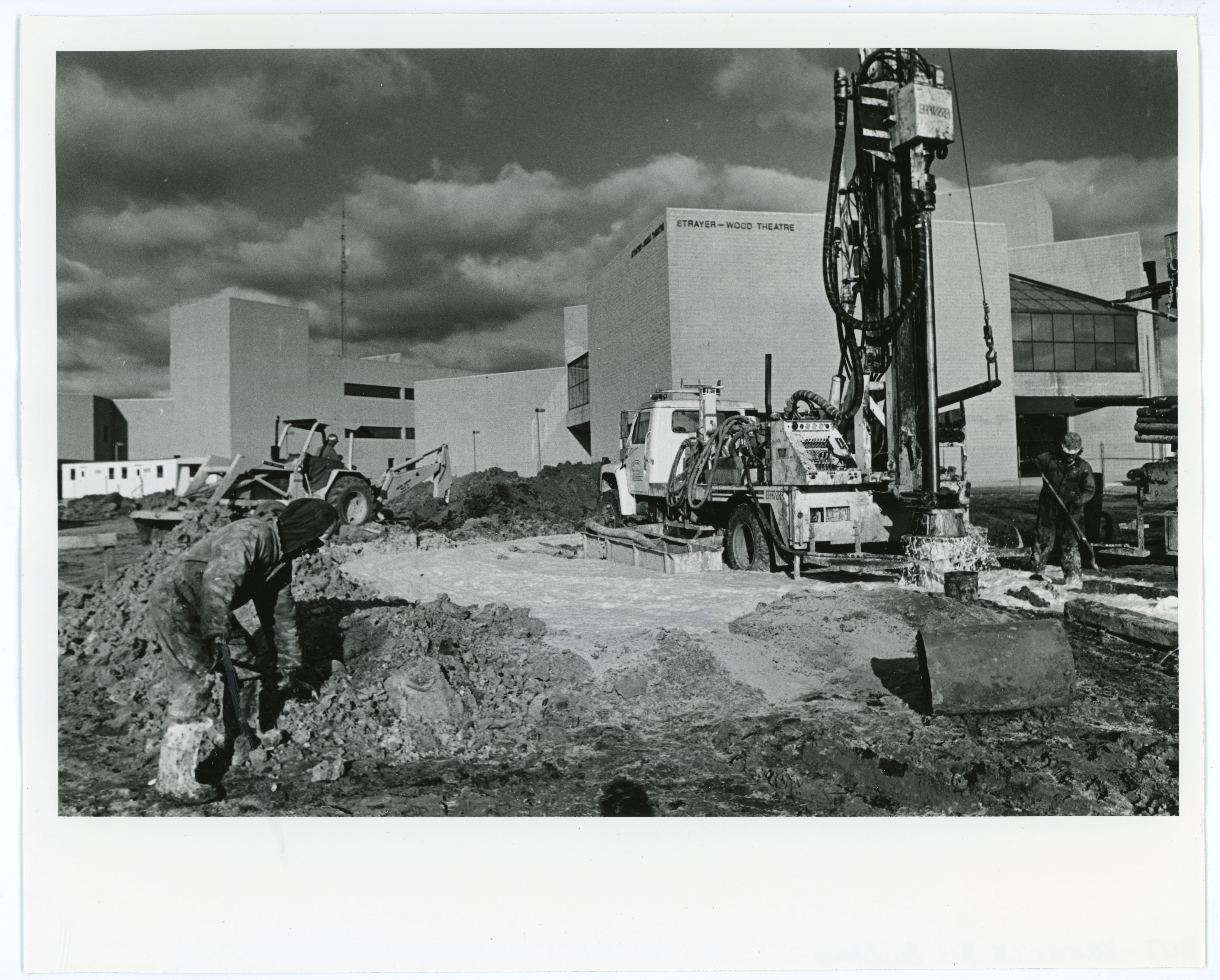 Kamerick Art Building construction, March 1984