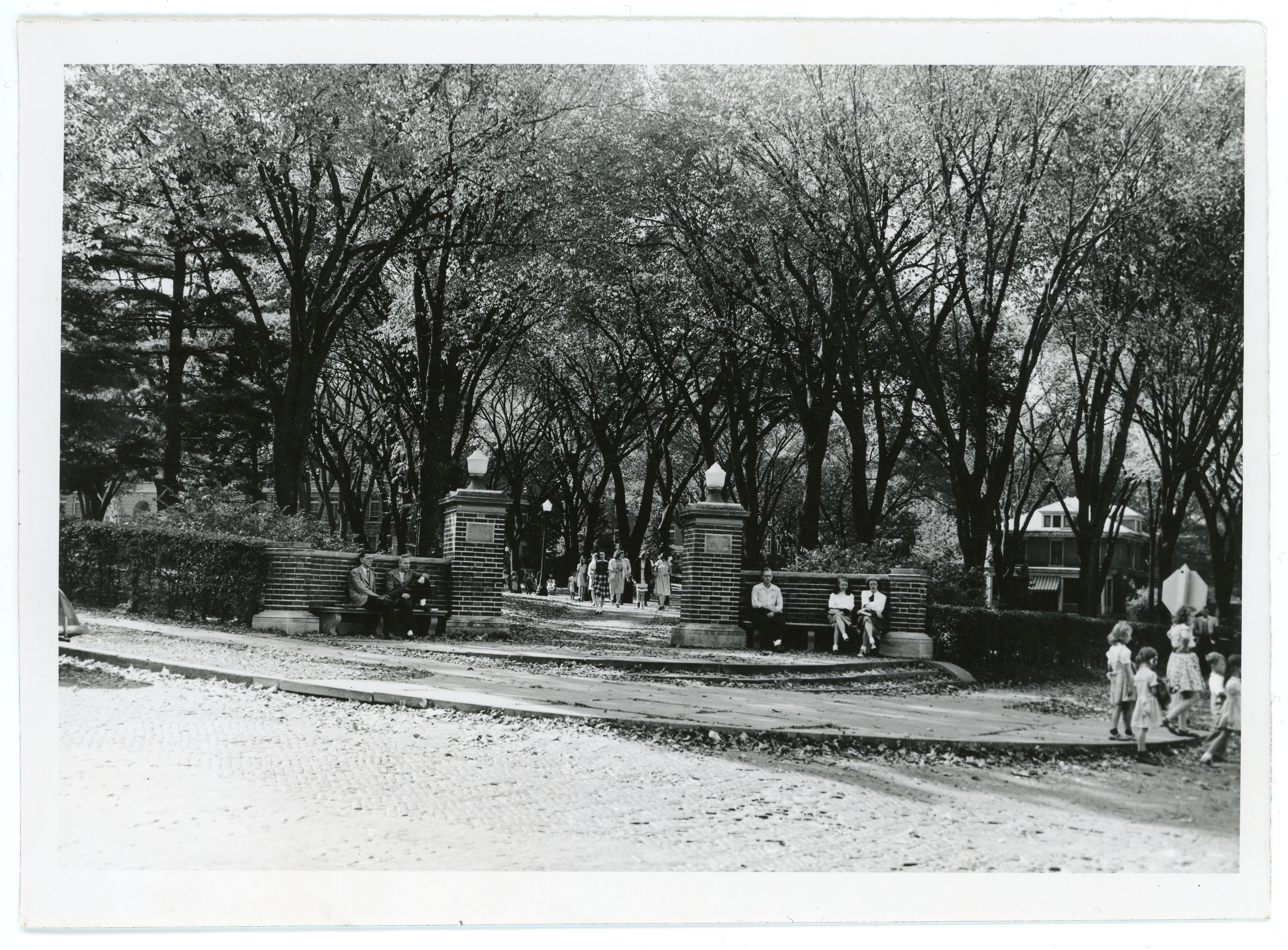 Gateway at 23rd and College St