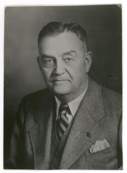 Headshot of Henry C. Shull