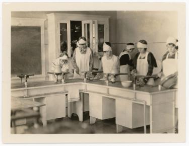 Students in a cooking class