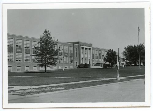 Exterior photo of the Price Lab School building