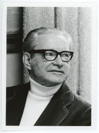 Headshot photograph of Stanley G. Wood