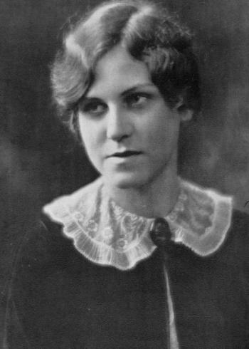 Jana Burkholder Pettit, 1928